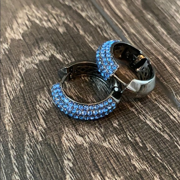 Joan Boyce Blue Crystal Earrings - Picture 2 of 2